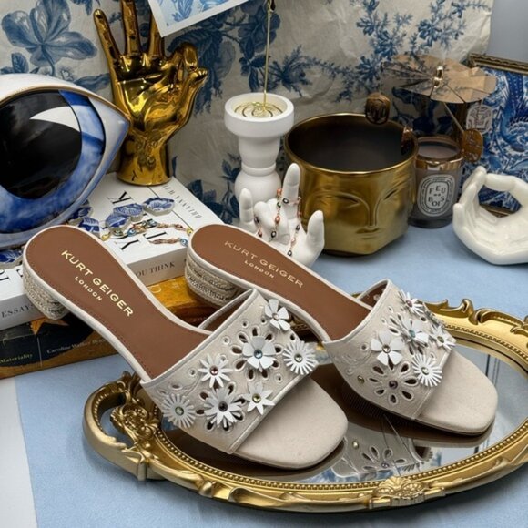 🆕 KURT GEIGER LONDON 🧿 NWOB Flower Power Low Sandal, Bone - Sz 40 US 9 - Picture 8 of 16